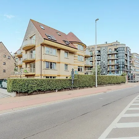 Apartment 200M From The Sea - Parking Available *